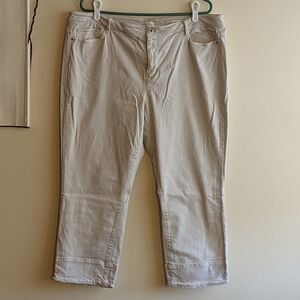 White JJill Cropped Jeans